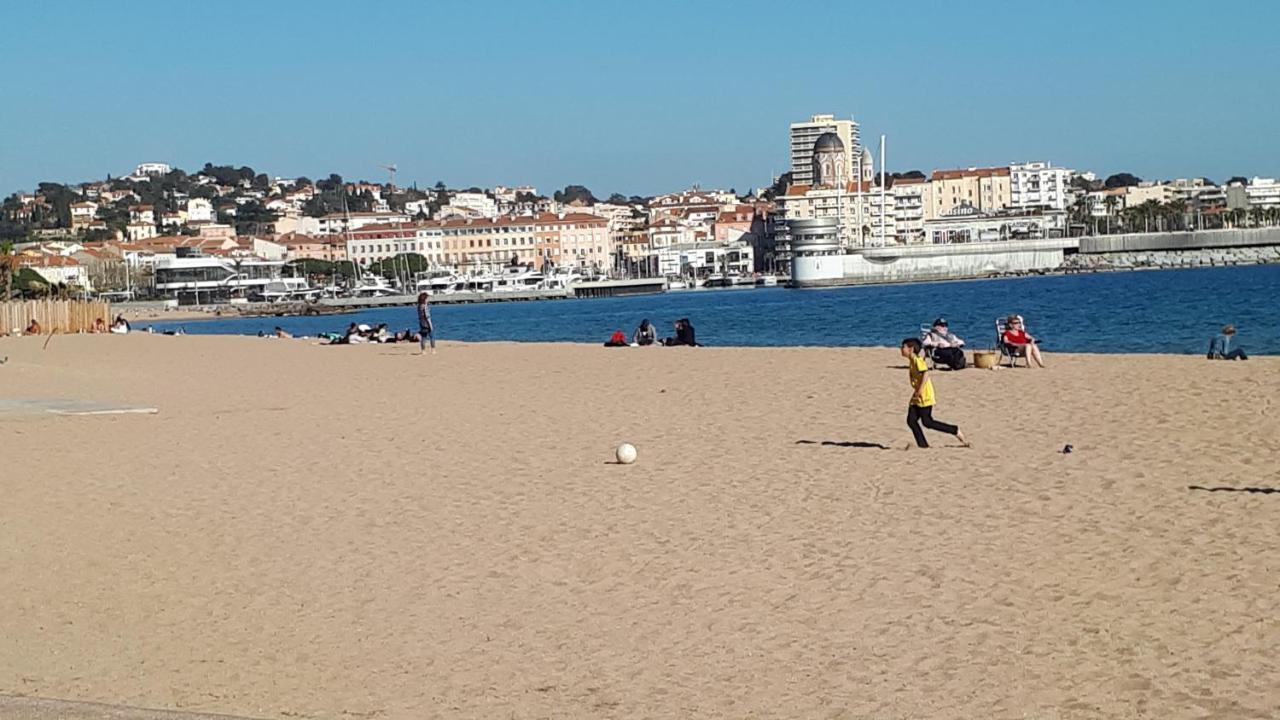 Frejus Plage T2, Piscine, Parking, Plages A 200M المظهر الخارجي الصورة